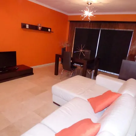 Spacious With Balcony Apartment Portimao