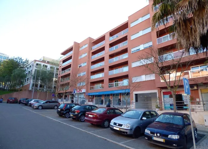 Apartment Spacious With Balcony